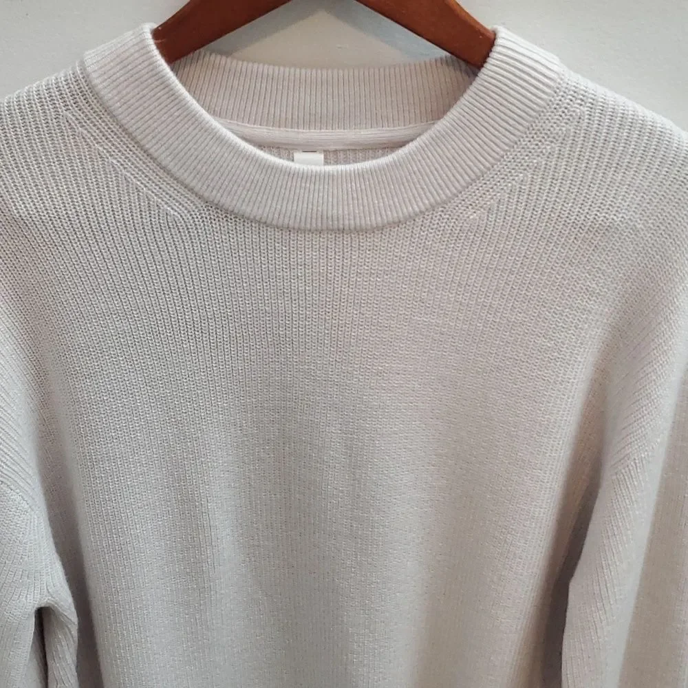 Lululemon Merino Wool Blend Ribbed Crew Neck Sweater Size 8 White Opal